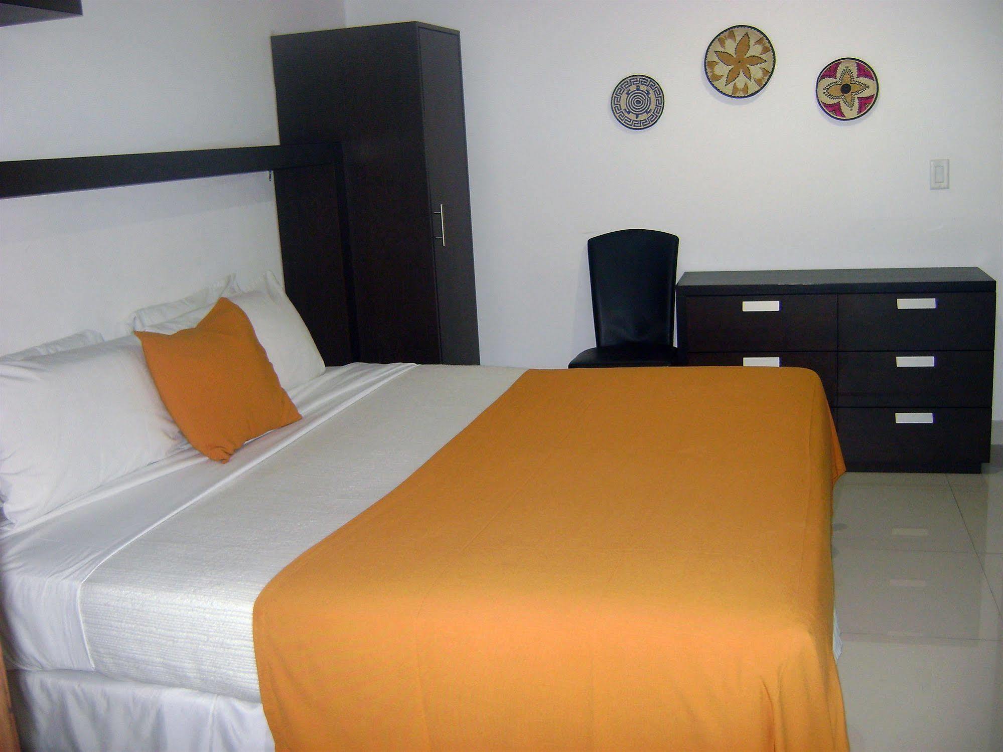 Az Hotel And Suites Cidade do Panamá Exterior foto